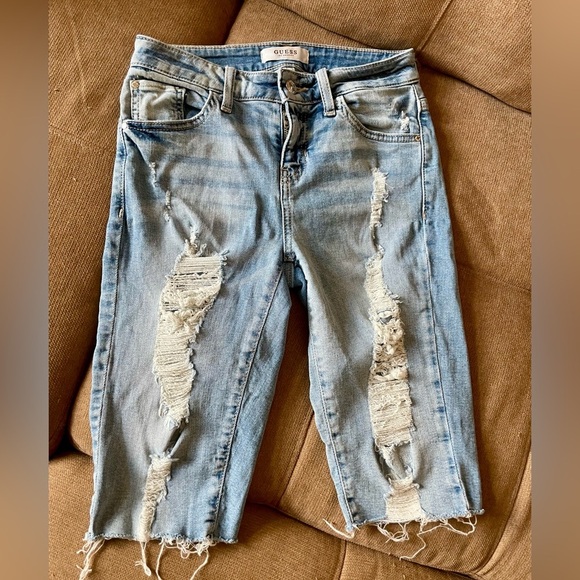 GUESS LOS ANGELES DENIM BERMUDA DISTRESSED SHORTS SIZE 25 - Picture 3 of 14